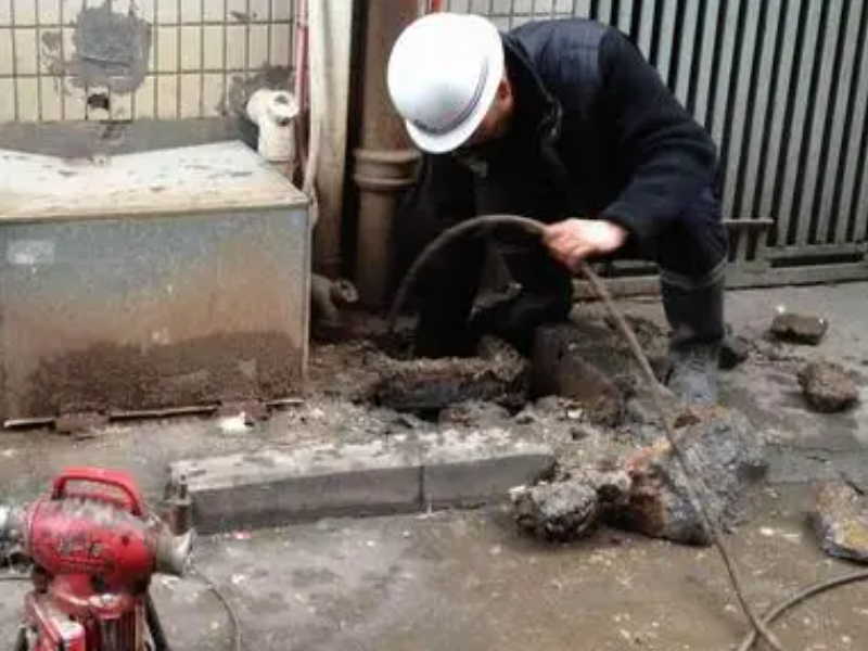 卢湾区重庆南路管道疏通，清洗污水管道 化粪池清电焊